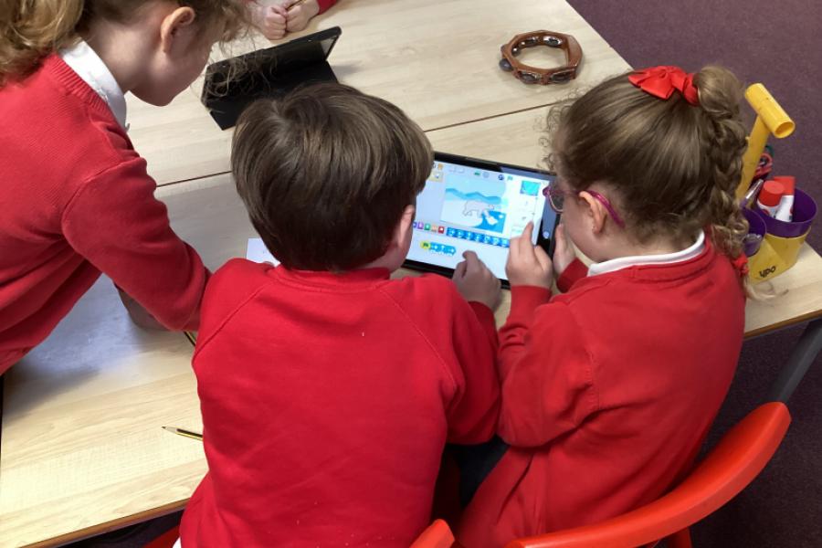 Algorithms using Scratch Jr Broadbent Fold Nursery & Primary School