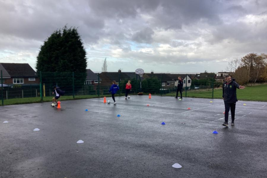 Dukinfield Youth Football Taster Broadbent Fold Nursery & Primary School