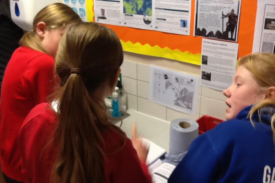 Historical detectives Broadbent Fold Nursery & Primary School